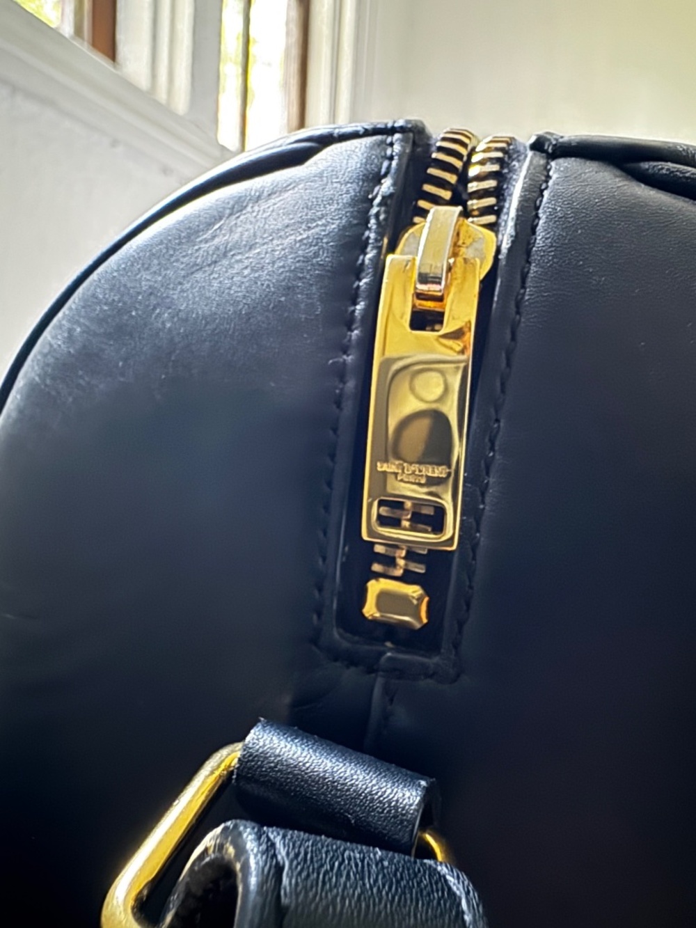 Saint Laurent Black Leather Classic Duffle 6 Bag with Gold Hardware - Picture 8 of 8
